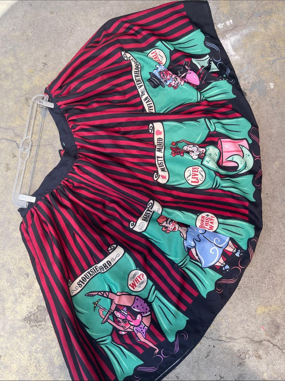 Striped Goth Side Show Graphic Circle Skirt in Red, Black & Teal Sz 3XL - Picture 3 of 7